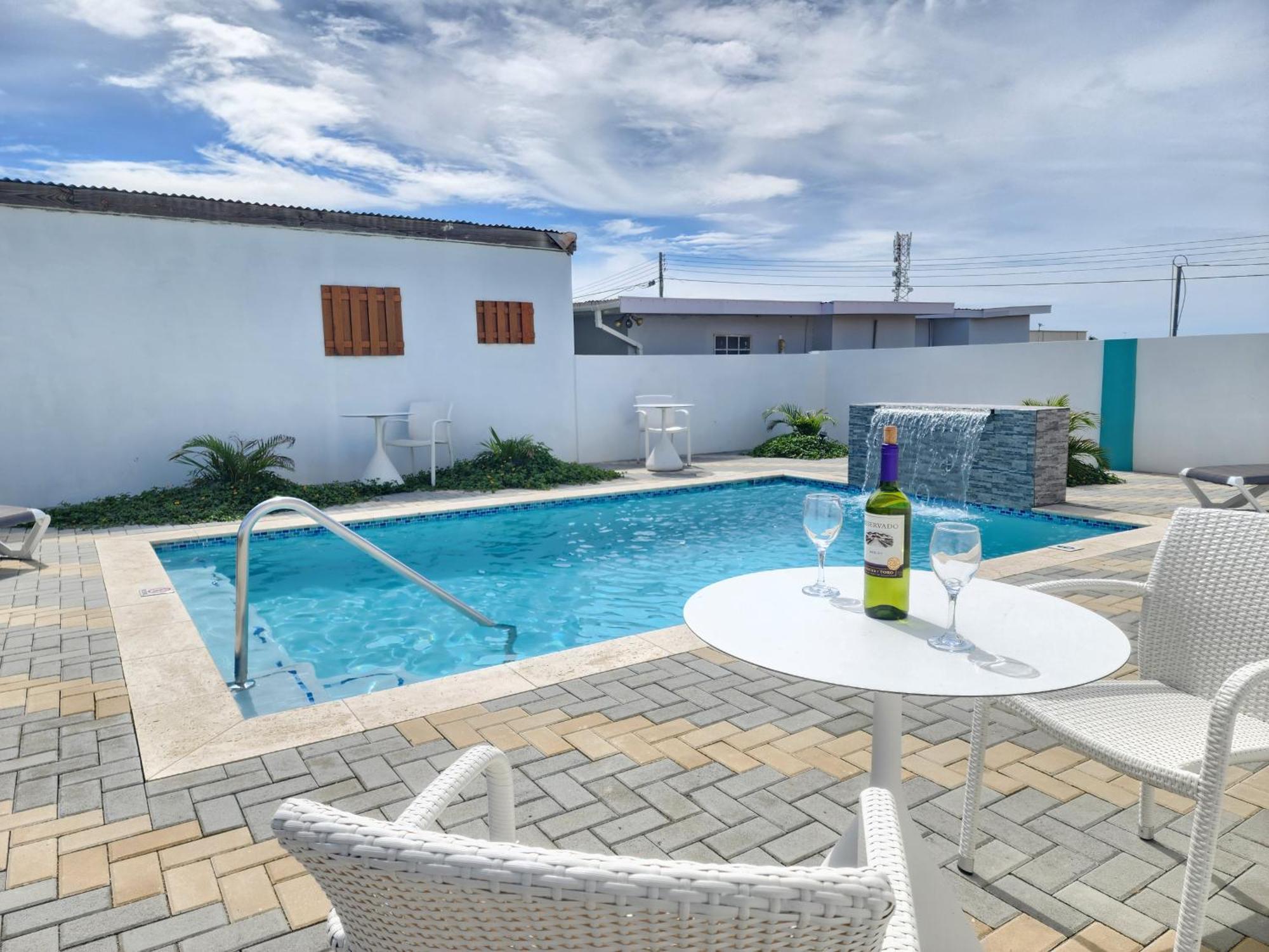 Ocean Breeze Apartments In Aruba Oranjestad Eksteriør billede