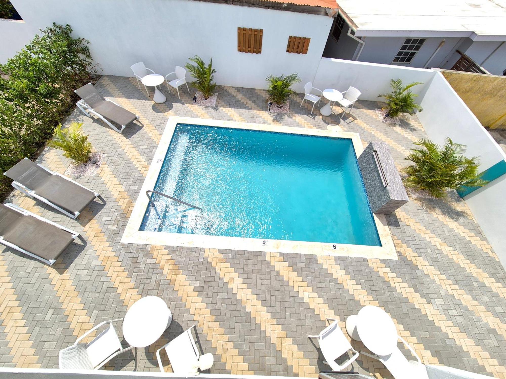 Ocean Breeze Apartments In Aruba Oranjestad Eksteriør billede