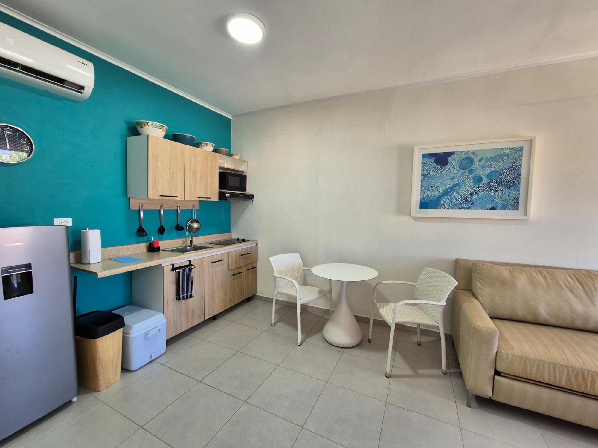 Ocean Breeze Apartments In Aruba Oranjestad Eksteriør billede