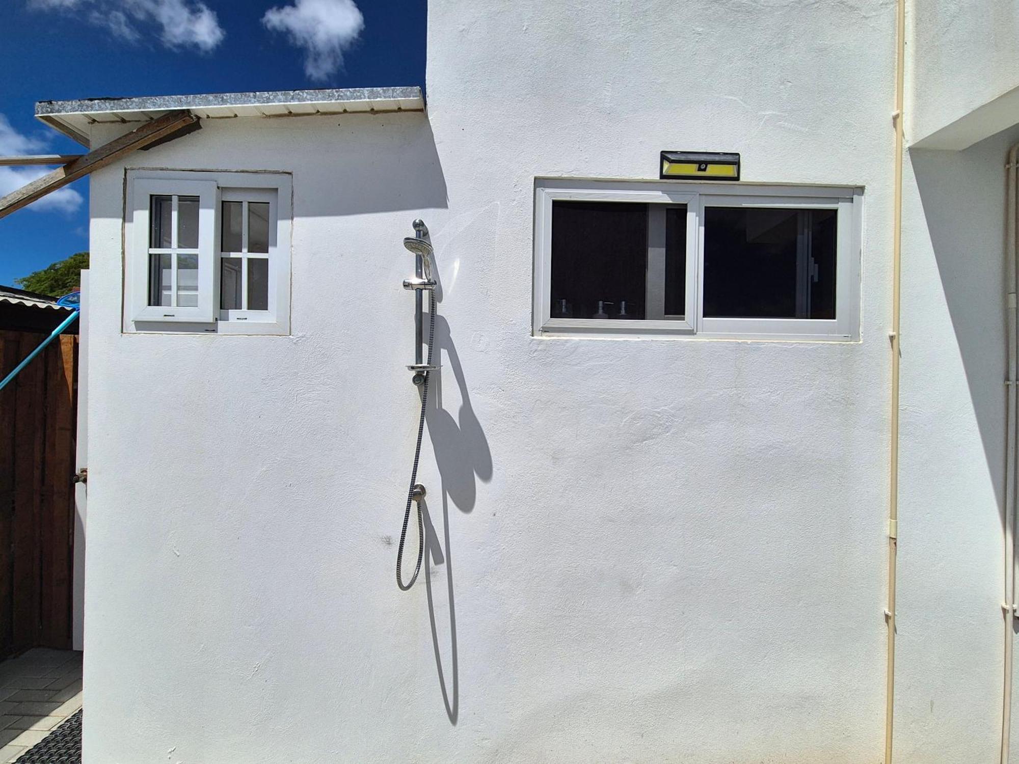 Ocean Breeze Apartments In Aruba Oranjestad Eksteriør billede